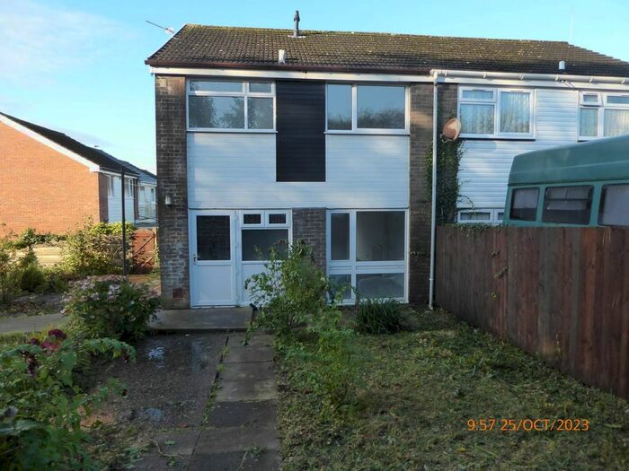 3 Bedroom Semi-Detached House To Rent In Sycamore Way, Carmarthen, SA31