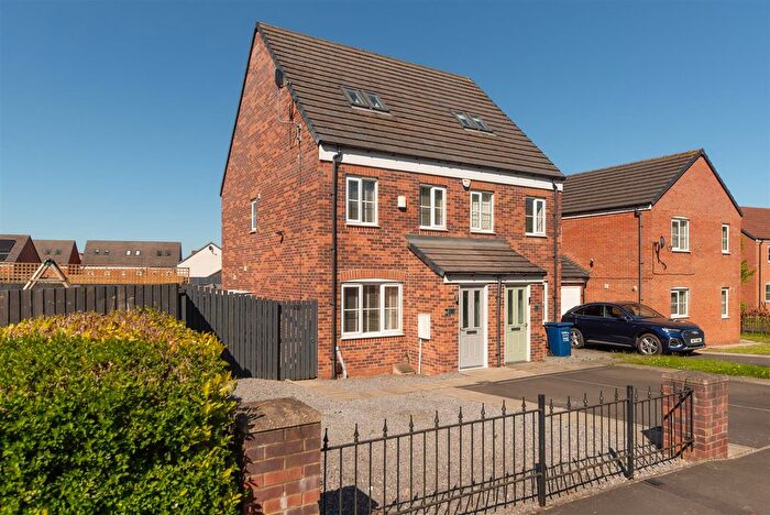 3 Bedroom Semi-Detached House For Sale In West Avenue, Westerhope, Newcastle Upon Tyne, NE5