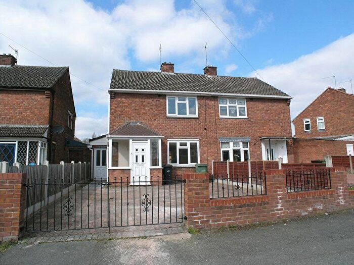 2 Bedroom Semi-Detached House To Rent In Mullett Street, Brierley Hill, DY5