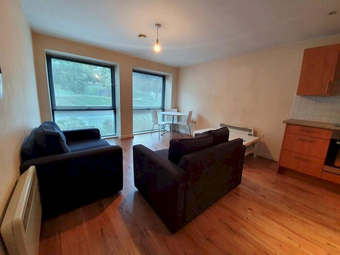 2 Bedroom Flat To Rent In Loom House, East Street, Leeds, LS9