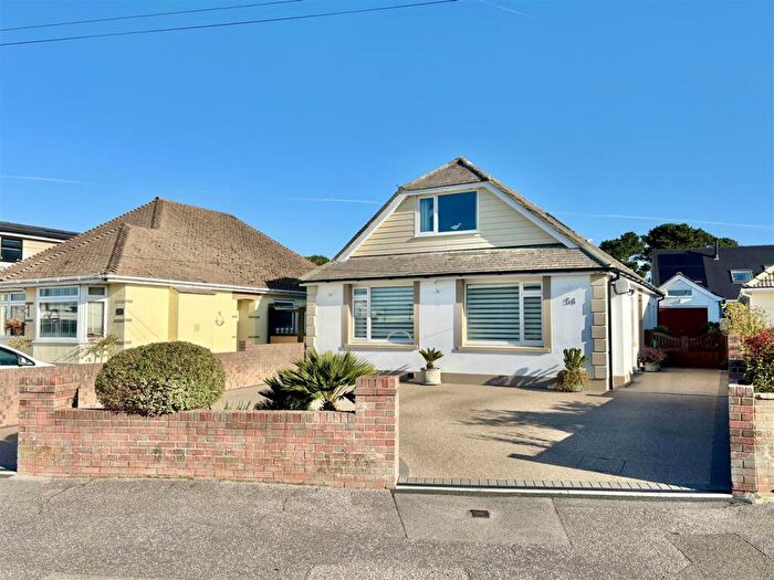 3 Bedroom Detached House For Sale In Lake Drive, Hamworthy, BH15