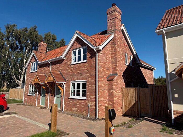 3 Bedroom Semi Detached House For Sale In Flordon Road, Creeting St. Mary, IP6