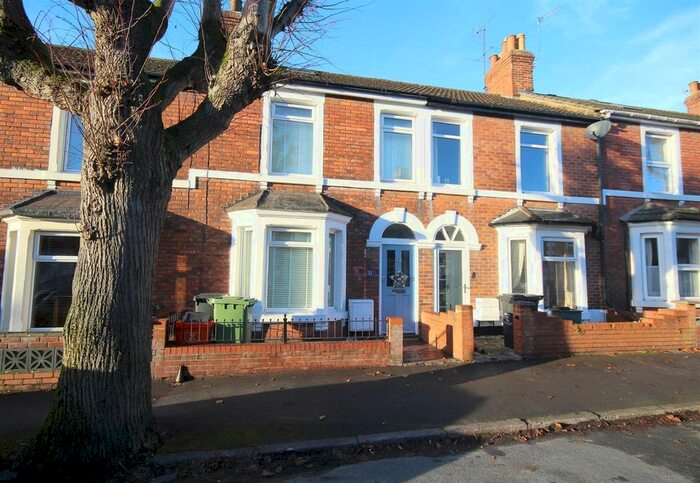 4 Bedroom Terraced House To Rent In Avenue Road, Swindon, SN1