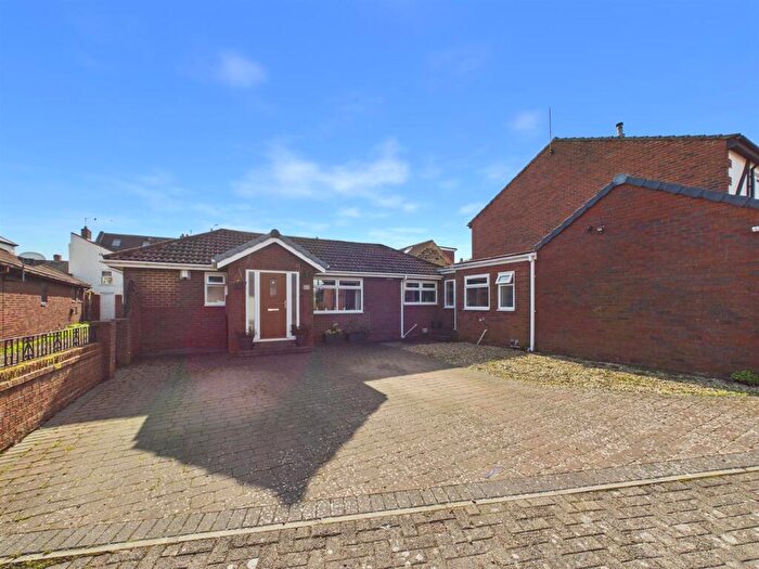 2 Bedroom Bungalow For Sale In Pennyfine Close, North Shields, NE29