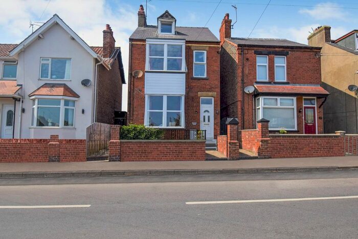 4 Bedroom Detached House For Sale In Weighton House, North Marine Road, Bridlington, Yorkshire, YO15