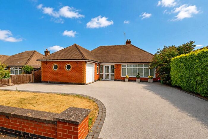2 Bedroom Detached Bungalow For Sale In Barbara Avenue, Kirby Muxloe, LE9