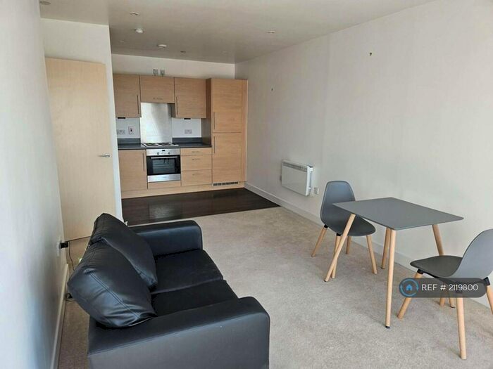 2 Bedroom Flat To Rent In Argyle Street, Glasgow, G2