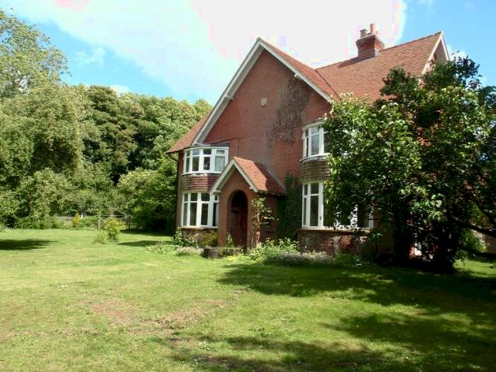 4 Bedroom Detached House To Rent In West Meon, Petersfield, GU32