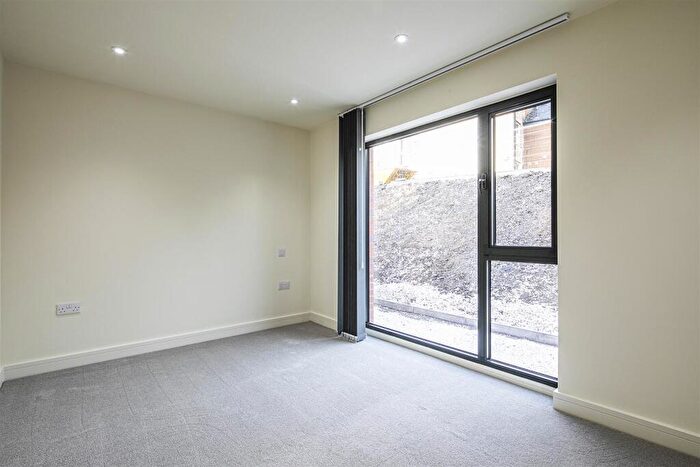 1 Bedroom Apartment To Rent In Bank Apartments, Gatefield Road, S7