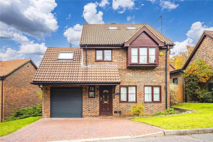 5 Bedroom Detached House For Sale In The Sycamores, Felden, Hemel Hempstead, Hertfordshire, HP3