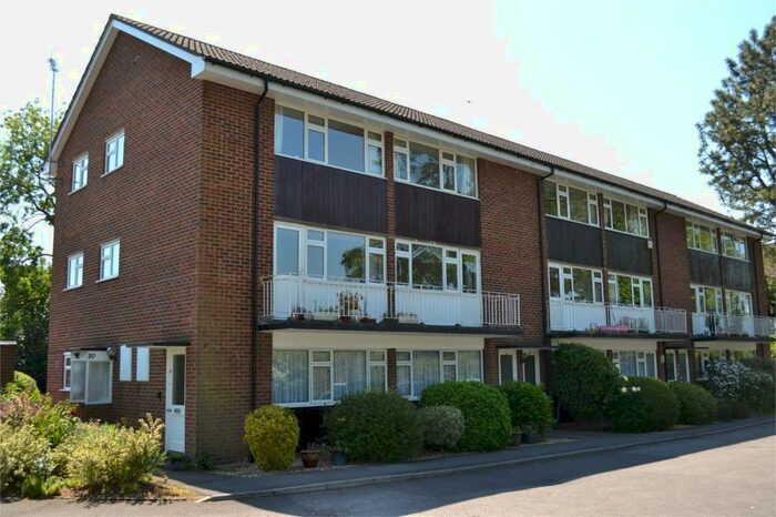 2 Bedroom Apartment To Rent In Highfield Court, Waltham Road, Twyford, Berkshire, RG10