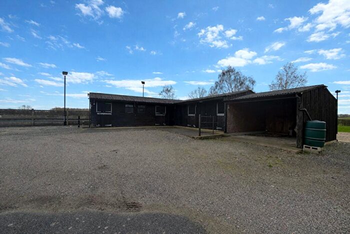 Equestrian Facility To Rent In Harmston Road, Aubourn, Lincoln, LN5