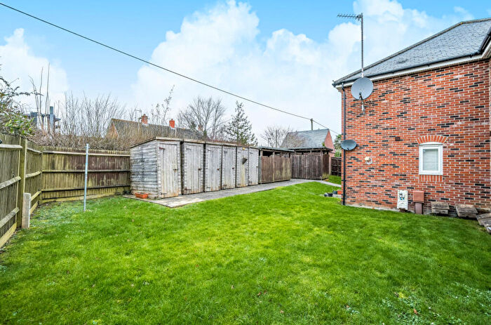 1 Bedroom Flat For Sale In Francis Copse, Colden Common, Winchester, Hampshire, SO21