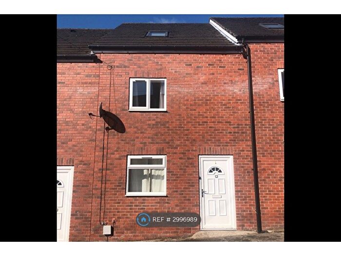 4 Bedroom Terraced House To Rent In Godley Street, Royston, S71