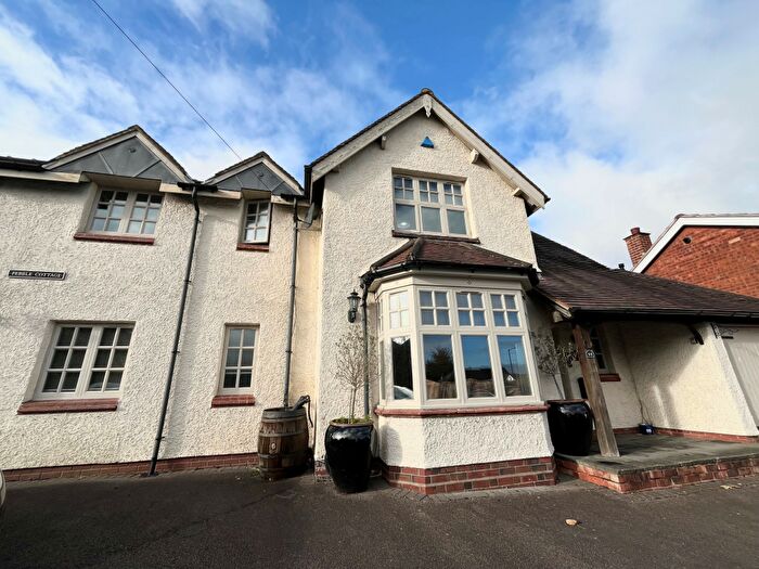 1 Bedroom House To Rent In Room, Holly Lane, B37