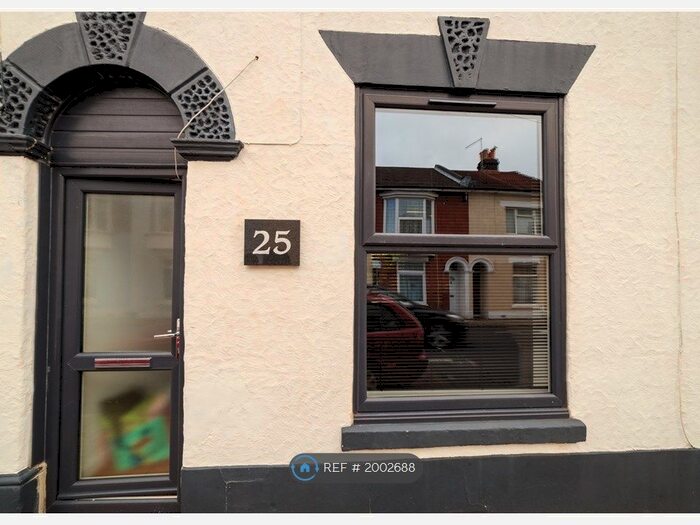 7 Bedroom Terraced House To Rent In Baileys Road, Southsea, PO5