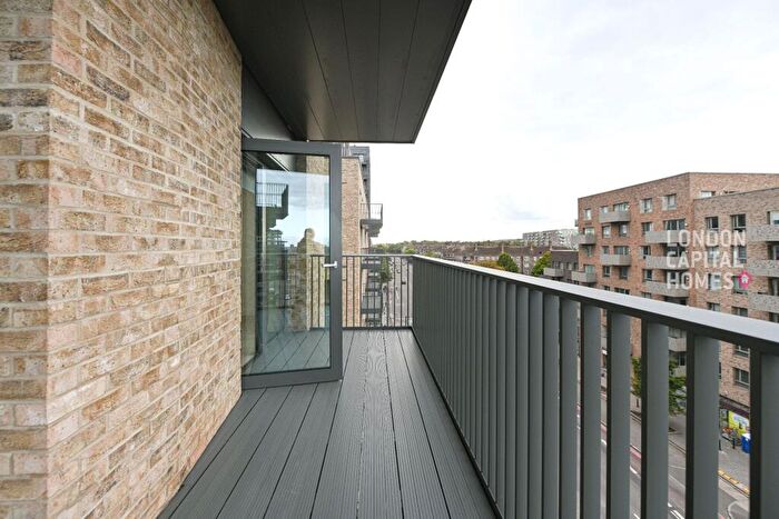 2 Bedroom Apartment To Rent In Darter House, Anax Street, London, N4