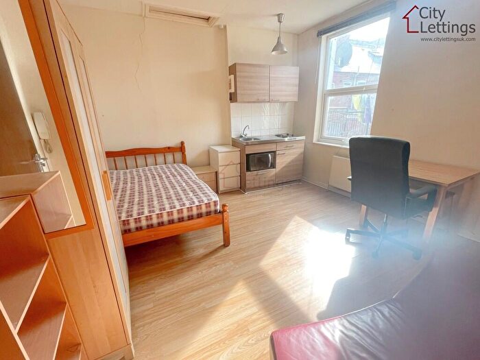 Studio To Rent In Hartley Road, Radford, NG7