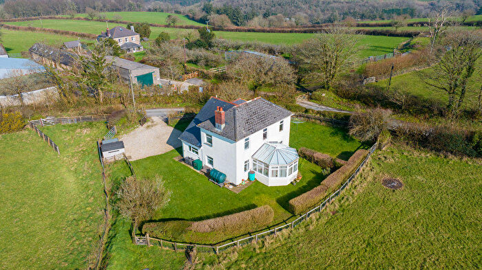 3 Bedroom House For Sale In Middle Taphouse, Liskeard, PL14