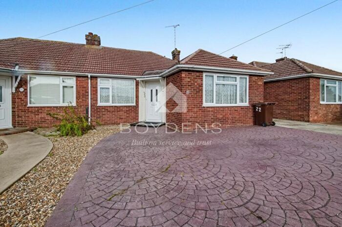 2 Bedroom Bungalow To Rent In Dove Crescent, Harwich, CO12