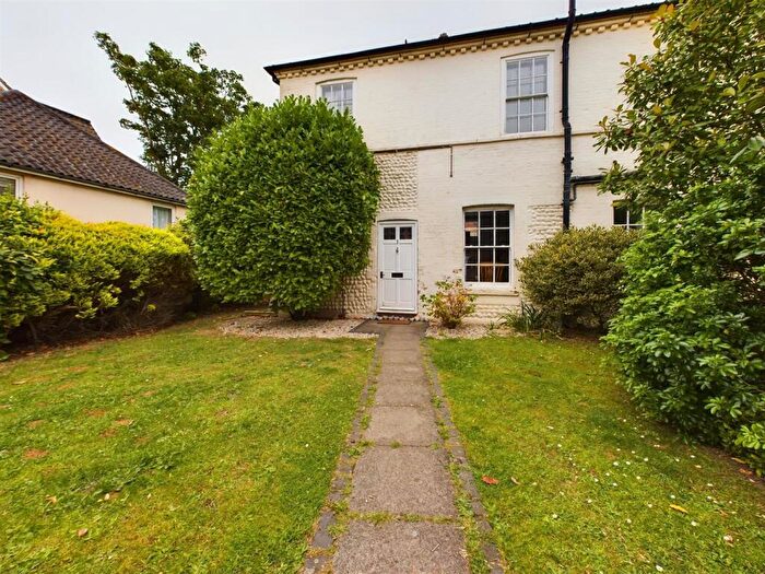 2 Bedroom End Of Terrace House For Sale In Colne Road, Cromer, NR27