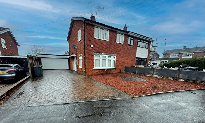 3 Bedroom Semi Detached House To Rent In Redpine Crest, Willenhall, WV12