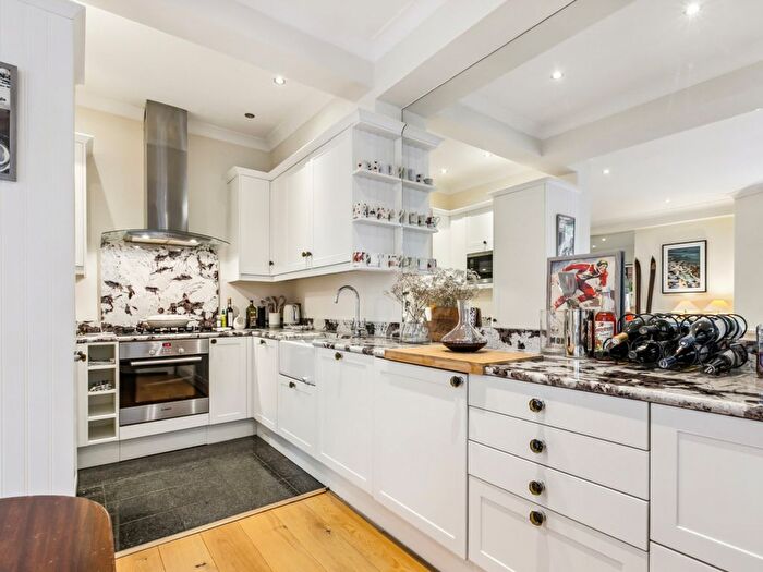 2 Bedroom Flat To Rent In Old Brompton Road, London, SW5