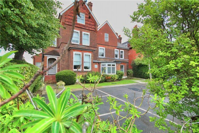 2 Bedroom Flat To Rent In Leigham Court Road, London, SW16