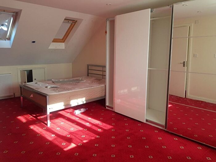 1 Bedroom Flat To Rent In Westleigh Gardens, Edgware, HA8