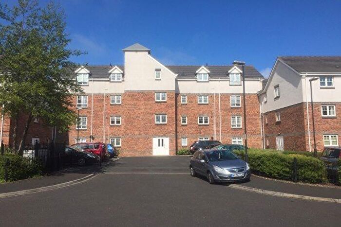 3 Bedroom Flat To Rent In Bishopbourne Court, North Shields, NE29