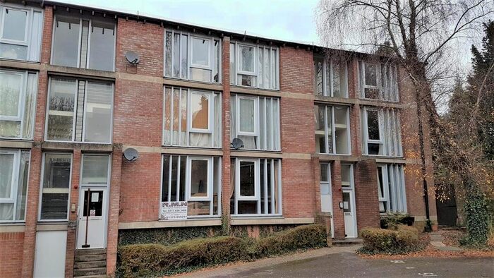 1 Bedroom Flat To Rent In Edward Street, Westbury BA13