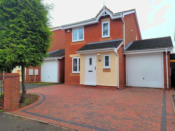 3 Bedroom Detached House To Rent In Paget Road, Pype Hayes, Birmingham, West Midlands, B24