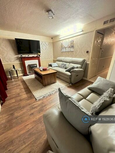 4 Bedroom Terraced House To Rent In Lewis Road, Loughborough, LE11