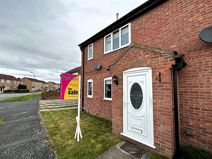 1 Bedroom Semi-Detached House For Sale In Hempbridge Road, Selby, YO8