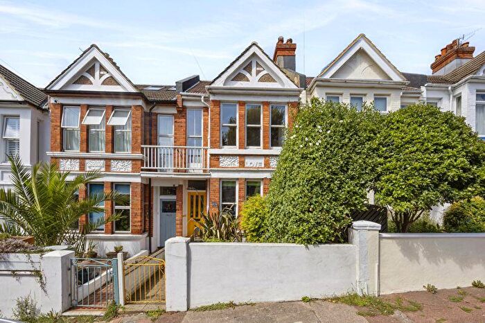 3 Bedroom Terraced House For Sale In Freshfield Road, Queens Park, Brighton, BN2