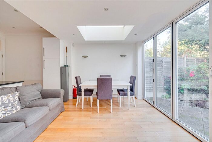3 Bedroom Terraced House For Sale In Brookwood Road, London, SW18