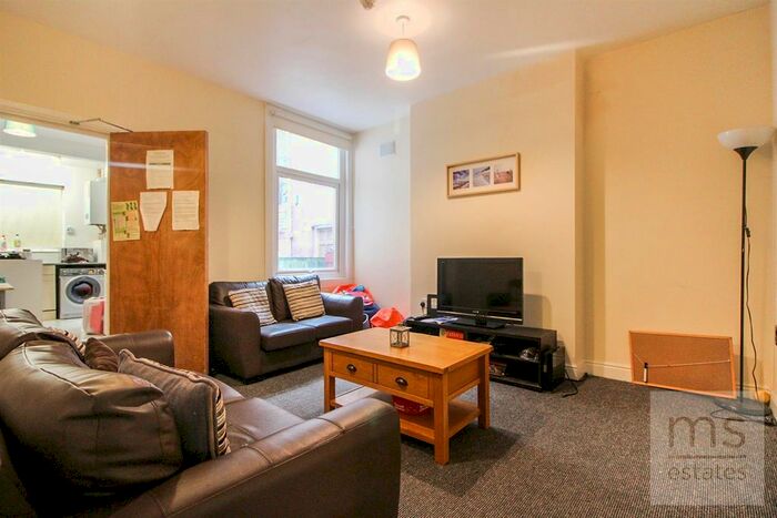 5 Bedroom Semi-Detached House To Rent In Savoy Workshops, Willoughby Street, Lenton, Nottingham, NG7