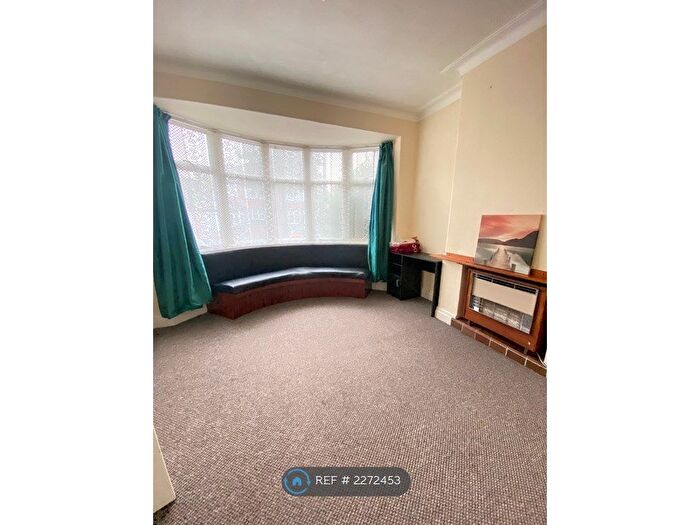 3 Bedroom Semi-Detached House To Rent In Great Stone Road, Manchester, M16