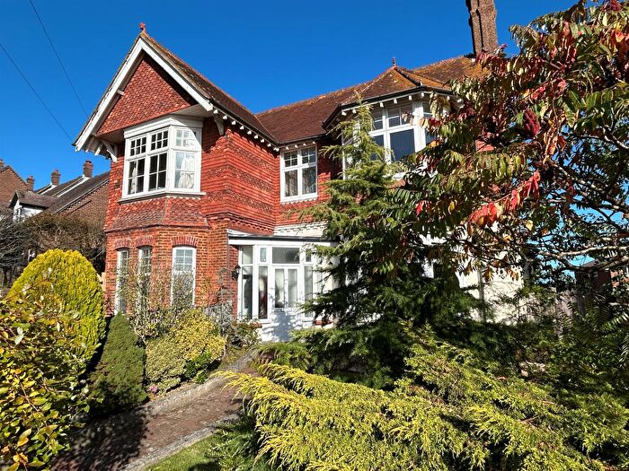 4 Bedroom Semi-detached House For Sale In Upper Sea Road, Bexhill-On-Sea, TN40