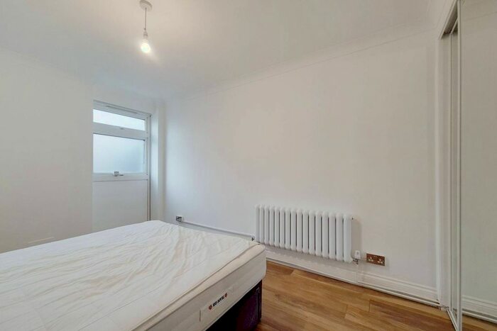 1 Bedroom Flat To Rent In Mansford Street, Bethnal Green, London, E2