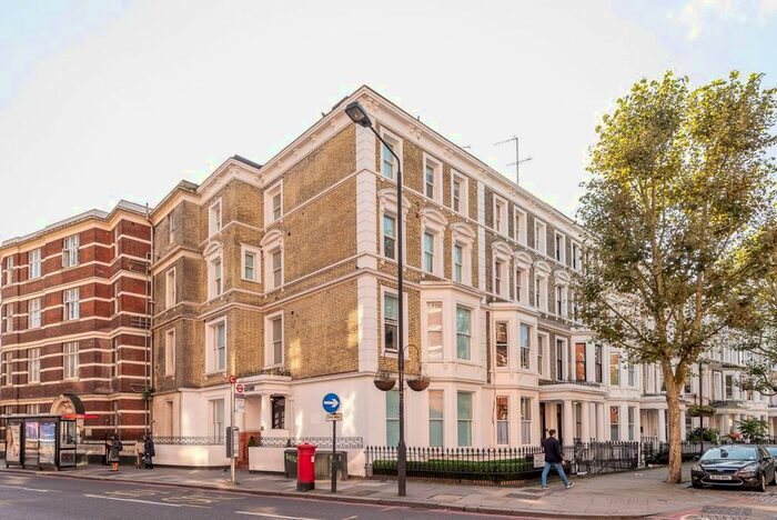 Studio To Rent In Philbeach Gardens, Earls Court, London, SW5