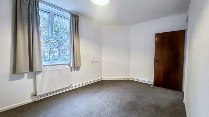 1 Bedroom Flat To Rent In Perry Street, Bristol, BS5