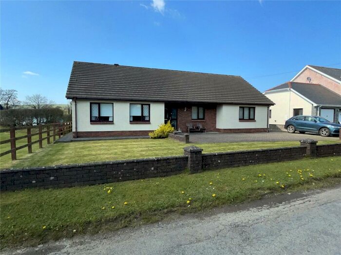 3 Bedroom Bungalow For Sale In Llanpumsaint, Carmarthen, Carmarthenshire, SA33