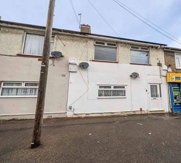1 Bedroom Flat For Sale In Waterdales, Northfleet, DA11