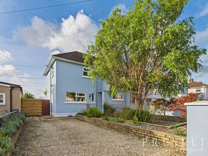 3 Bedroom Semi-Detached House For Sale In Priory Avenue, Haverfordwest, Pembrokeshire, SA61