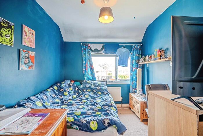 3 Bedroom End Of Terrace House For Sale In Hinton Crescent, Hereford, HR2