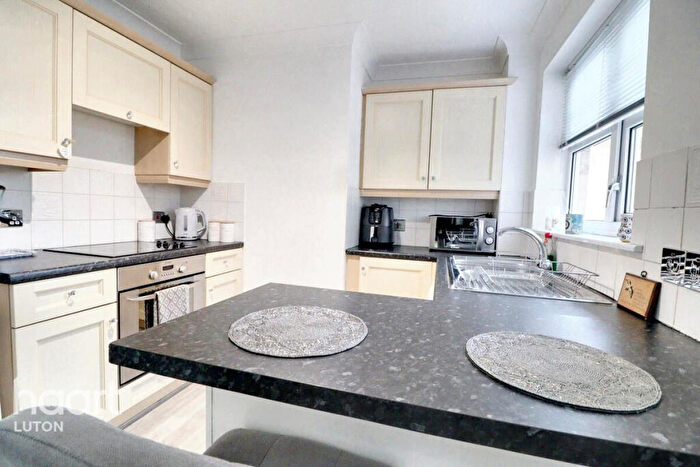 1 Bedroom Apartment For Sale In Earls Meade, Luton, LU2