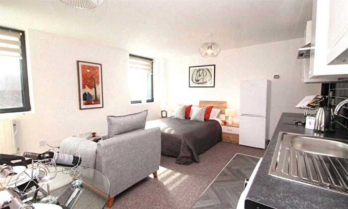 Apartment To Rent In Regal House, Duke Street, Stockport, SK1