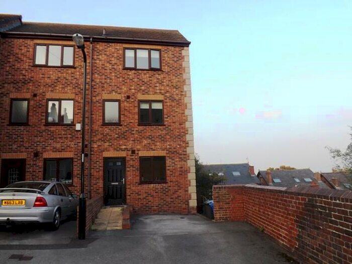 3 Bedroom House To Rent In Ainsley Road, Crookes, S10