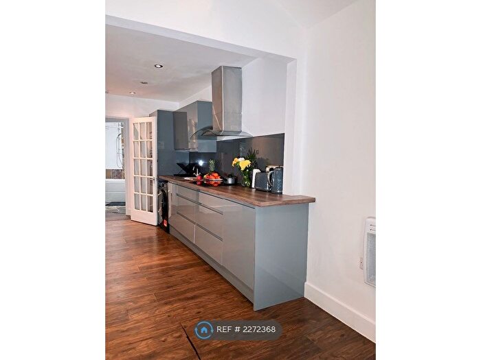 2 Bedroom Bungalow To Rent In Gillingham, Gillingham, ME7